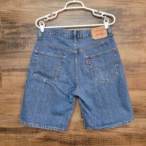 Vtg Levi's Denim Shorts Size 32 Measures 30 Relaxed 550 Medium Wash Y2K Jhorts
